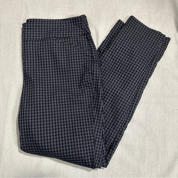 Charter Club Cambridge Slim black/gray check pull-on pants, sz 16, fall, office - Picture 1 of 11